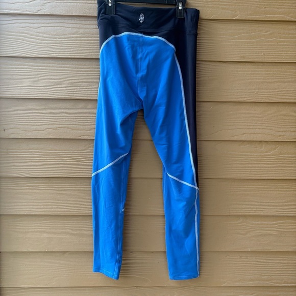 Free People Movement Dawn To Dusk Base Layer Leggings Size Small - Picture 5 of 7